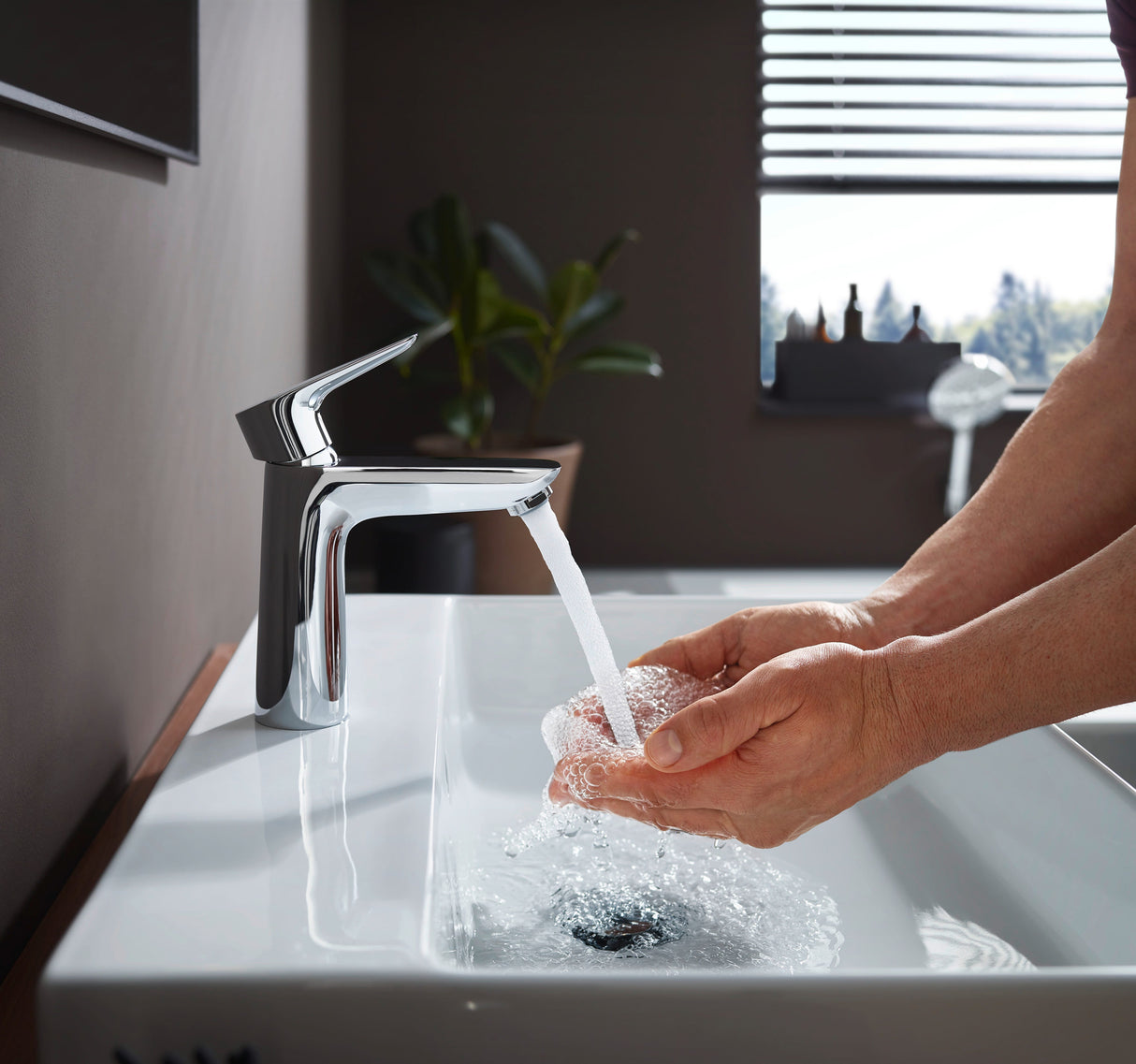 hansgrohe Talis E Einhebel-Waschtischmischer 110 mit Zugstangen-Ablaufgarnitur, Chrom