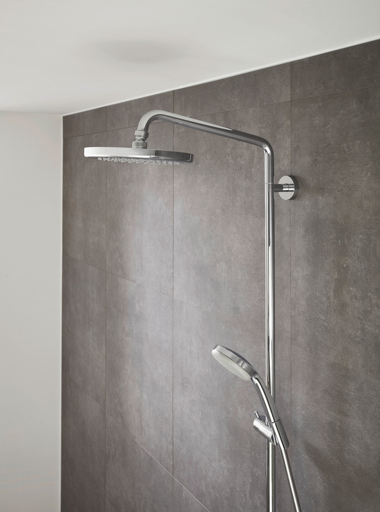 hansgrohe Croma Showerpipe 220 1jet mit Thermostat, Chrom