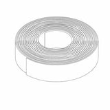 Pacifyre® IWM III Brandschutzbandage in 50 Millimeter Breite schottet ohne Werkzeug oder Bohren un- und gedämmte brennbare Rohre und Mehrschichtverbundrohre an Massiv-, leichten Trennwänden und Decken in R90-Qualität ab, flexibel von der 12,5-Meter-Rolle.