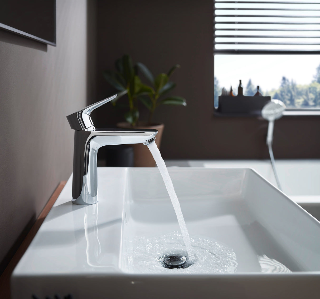 hansgrohe Talis E Einhebel-Waschtischmischer 110 mit Zugstangen-Ablaufgarnitur, Chrom