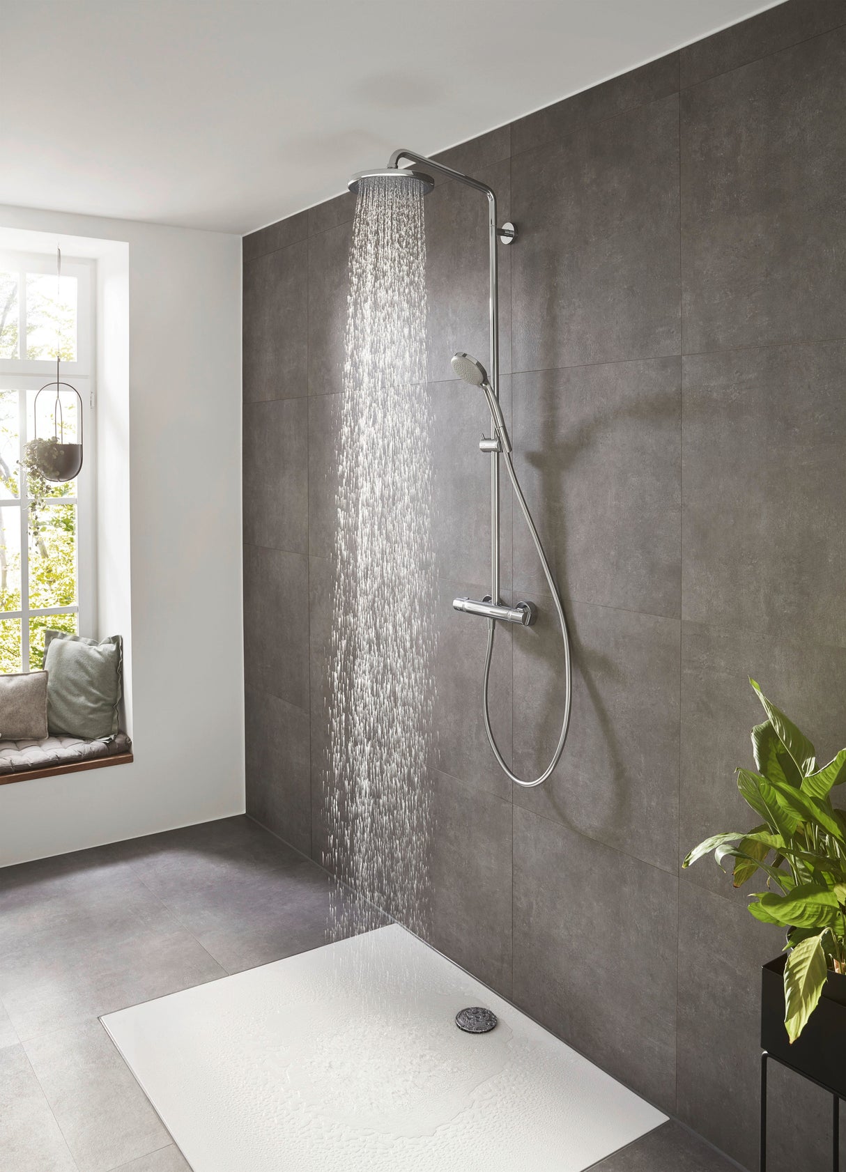 hansgrohe Croma Showerpipe 220 1jet mit Thermostat, Chrom