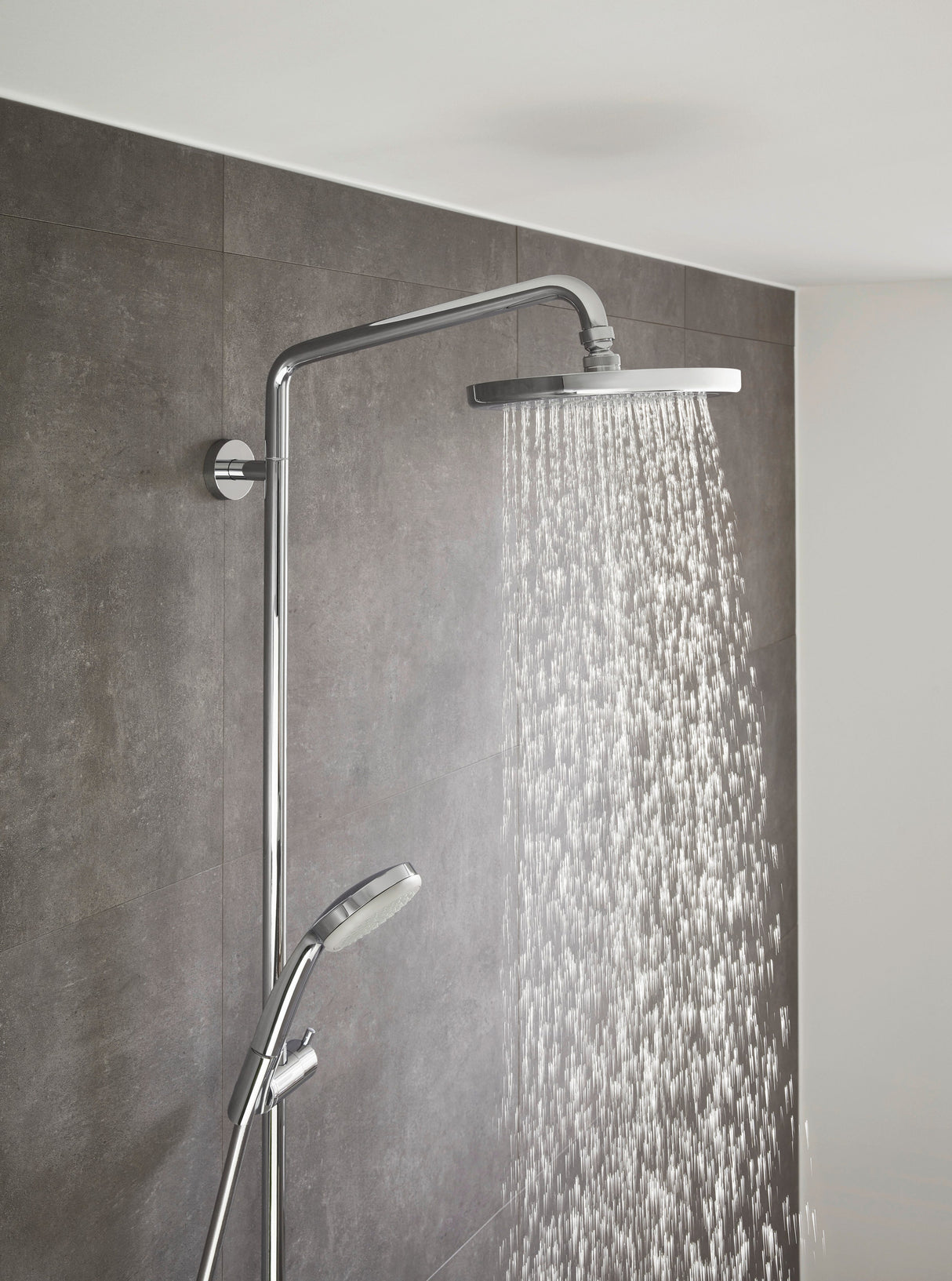 hansgrohe Croma Showerpipe 220 1jet mit Thermostat, Chrom